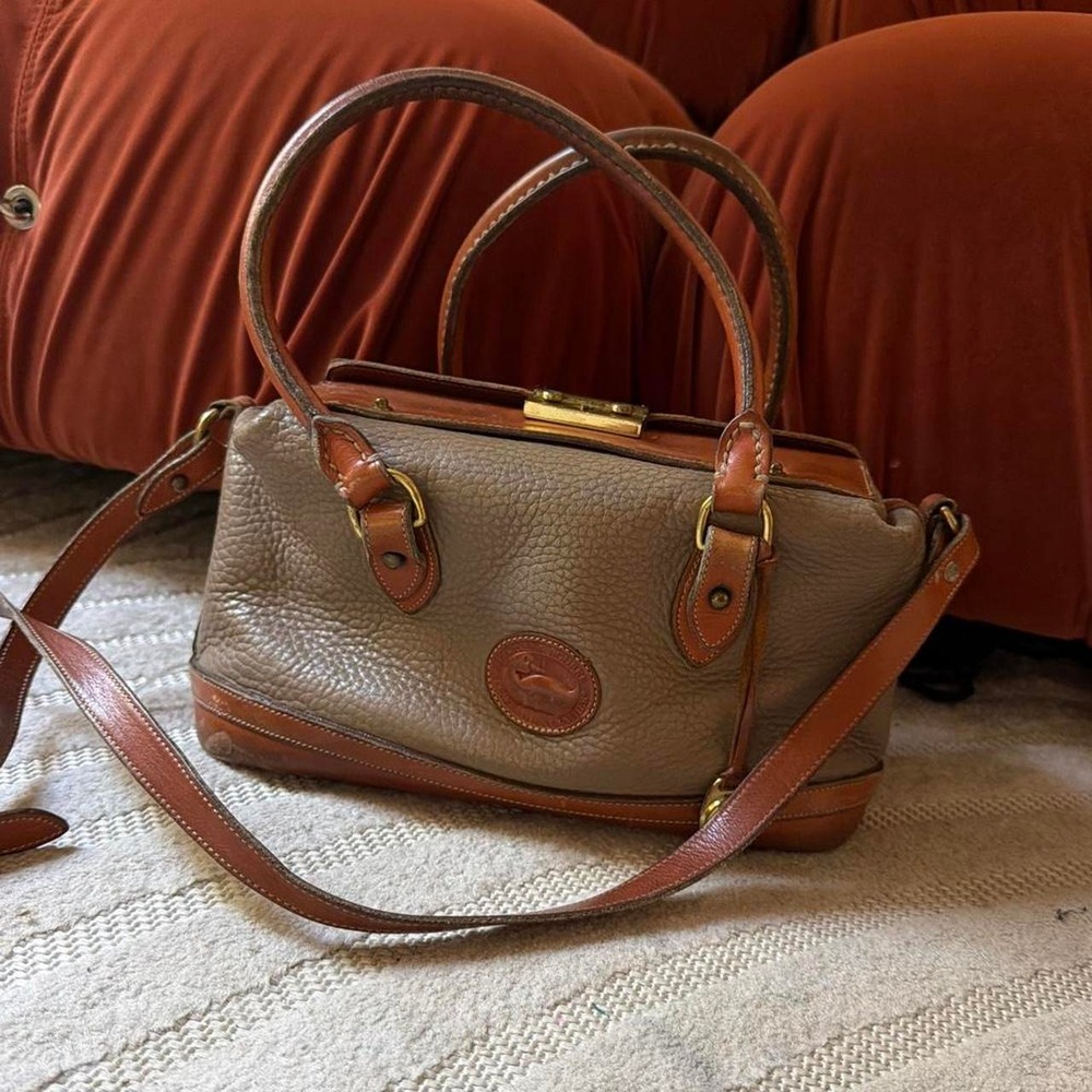 Dooney & Bourke Vintage Beige Leather Satchel Doctor Shoulder Bag- Project Bag